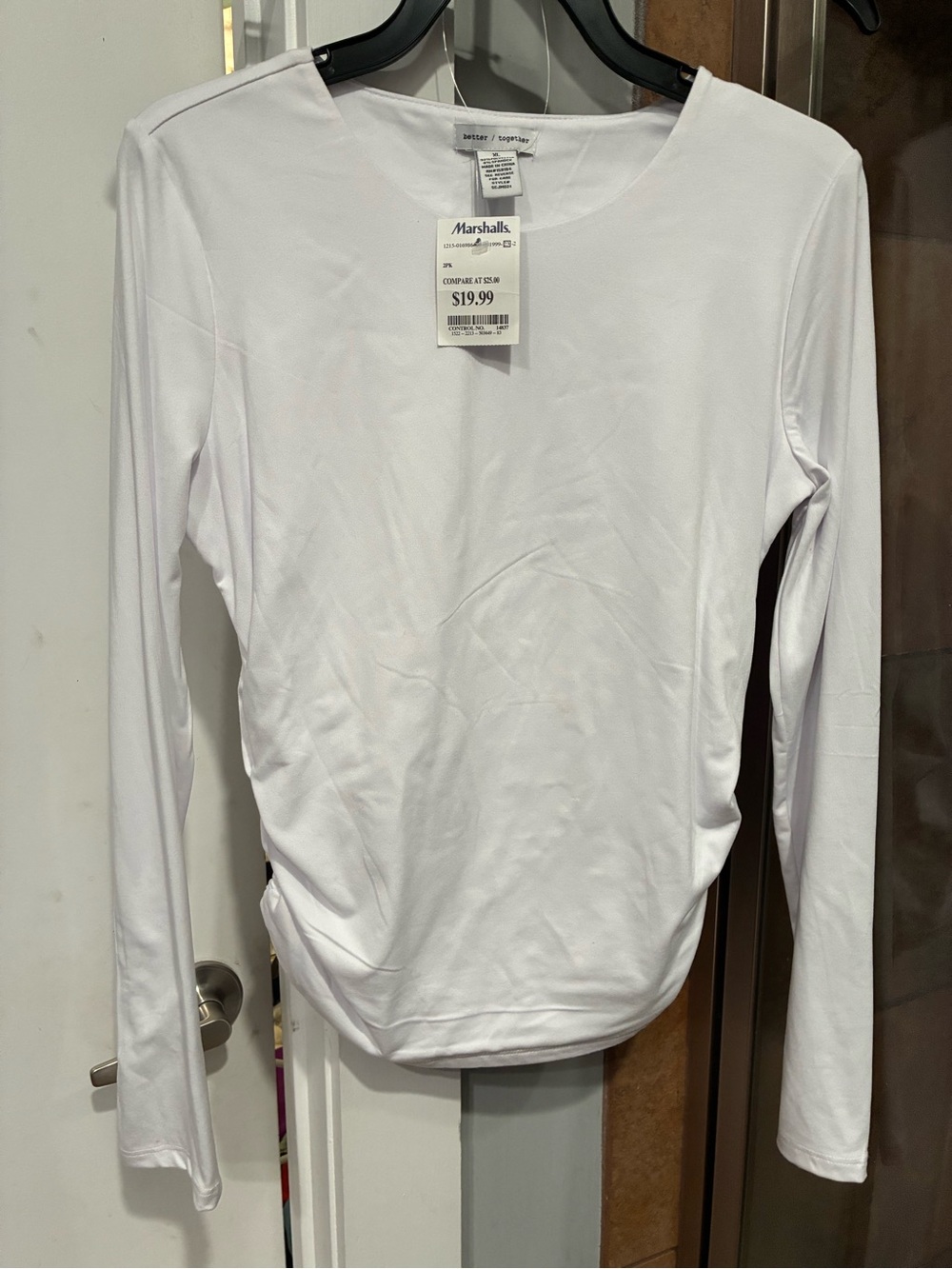 Marshalls White Long-Sleeve Crewneck Women's Tee